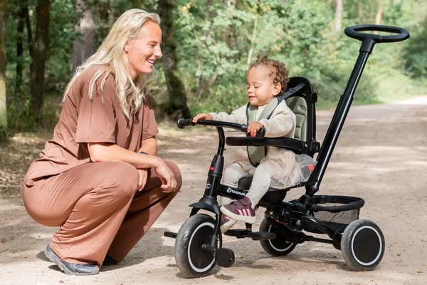 Driewieler met afneembare onderdelen