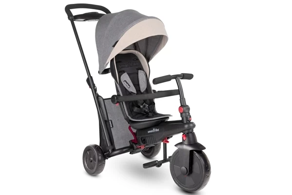 Babyvoetsteun eraf, peutervoetsteun uitgeklapt