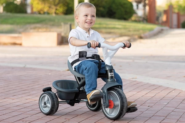 Af te bouwen naar zelfstandige driewieler