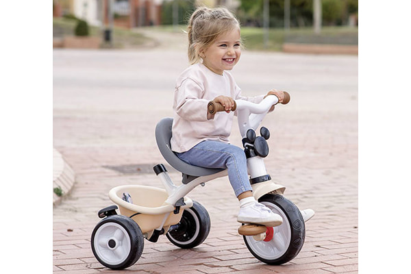 Naar zelfstandige driewieler