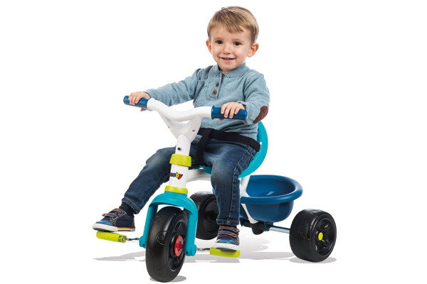 Met afneembare duwstang en kantelbare laadbak.