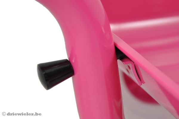 Vergrendelknop voor de kiepbak.